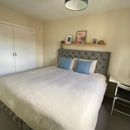Cozy Bedroom In Shared Accommodation With Free Parking EDI Exterior photo
