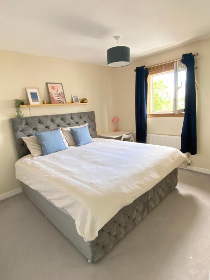 Cozy Bedroom In Shared Accommodation With Free Parking EDI Exterior photo